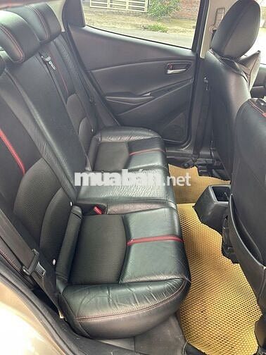 Mazda 2 2016  1.5 AT Sedan - 10500 km