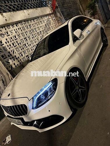 Mercedes C300 AMG Model Full 2020 - 82000 km