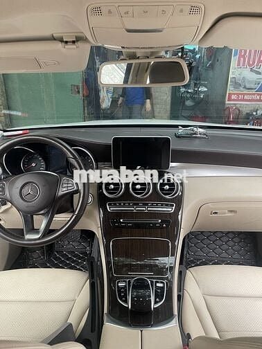 Mercedes Benz GLC 2019 200 - 4970 km