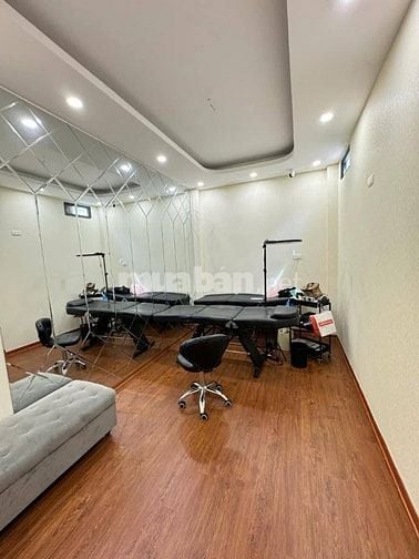 Nhà Đẹp Gần Phố, Giáp Bát, Hoàng Mai 19/25m, 6 tầng, giá 5.9 tỷ.