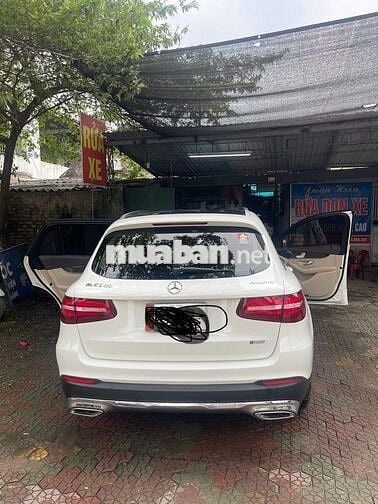Mercedes Benz GLC 2019 200 - 4970 km