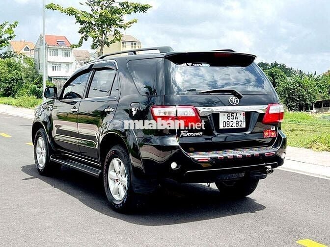 Toyota Fortuner 2009 2.7V 4x4 AT - đen đẹp