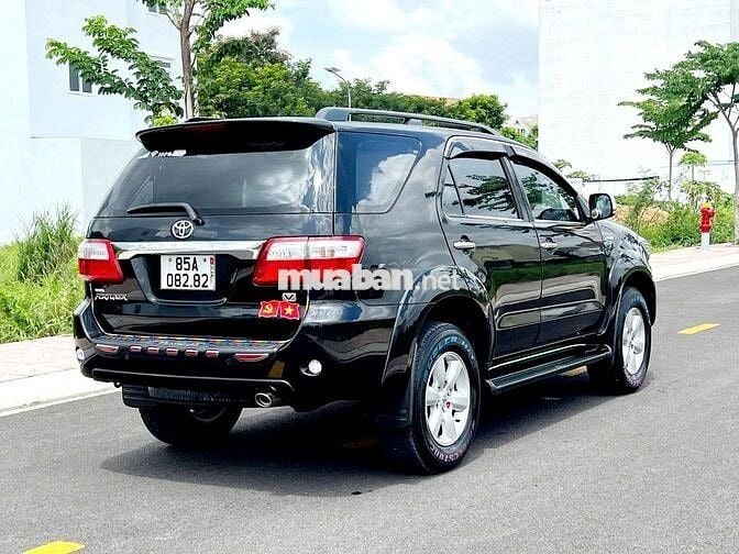 Toyota Fortuner 2009 2.7V 4x4 AT - đen đẹp
