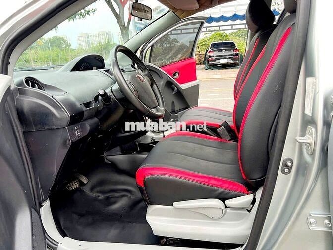 Toyota Yaris 2009 1.3 AT - Ghi bạc đẹp