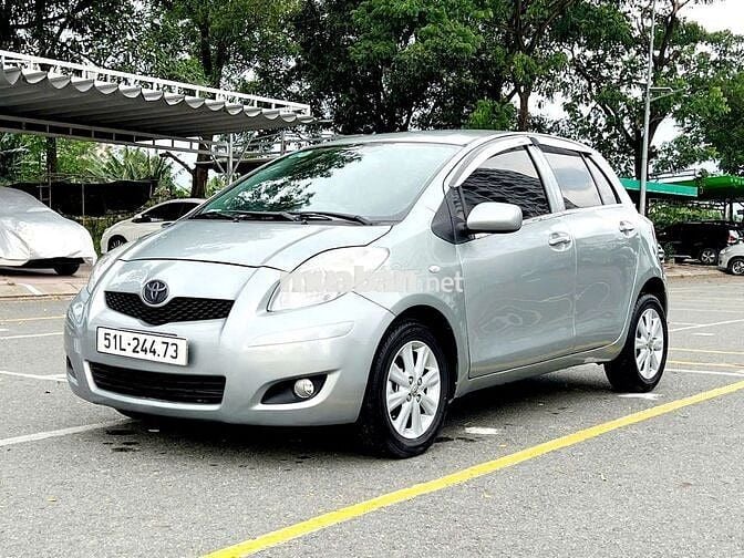 Toyota Yaris 2009 1.3 AT - Ghi bạc đẹp