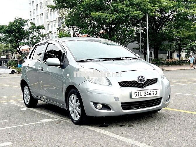 Toyota Yaris 2009 1.3 AT - Ghi bạc đẹp