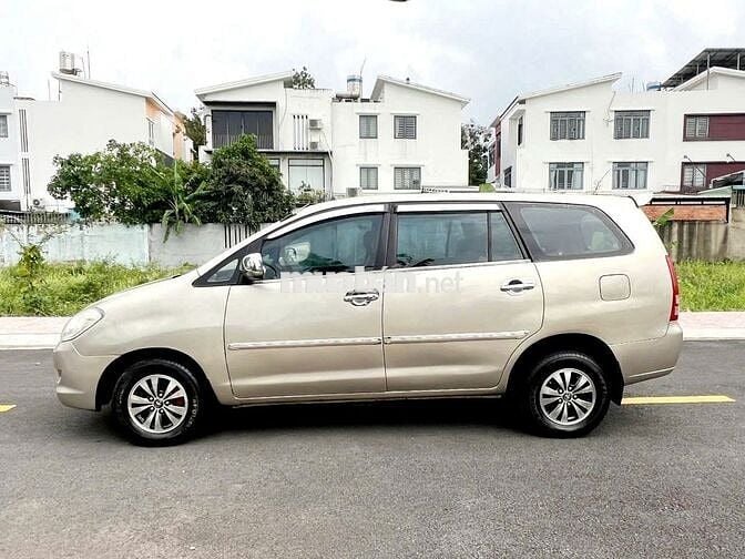 Toyota Innova 2007 J - Vàng cát đẹp