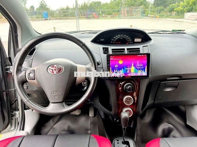 Toyota Yaris 2009 1.3 AT - Ghi bạc đẹp