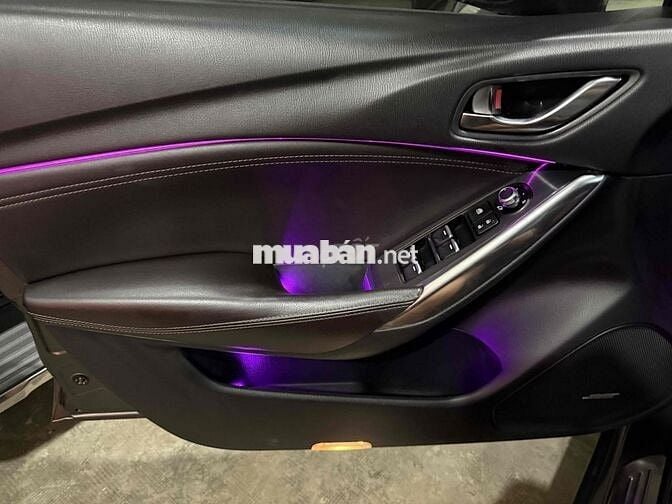 Mazda 6 2017 2.0 Premium - nhiều đồ chơi
