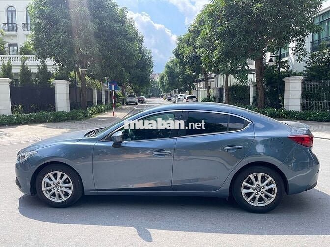Mazda 3 2016 1.5 AT - 80000 km