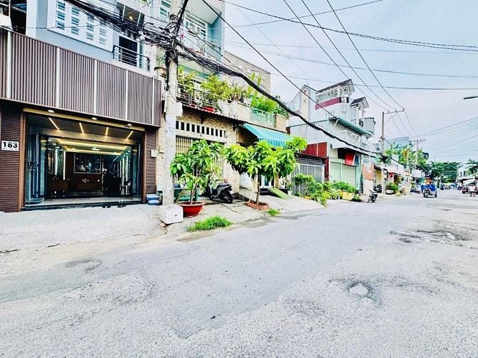 Nhà 4 x 13 đúc 1 trệt 3 lầu MẶT TIỀN đường số 4 phường 16 gò vấp 