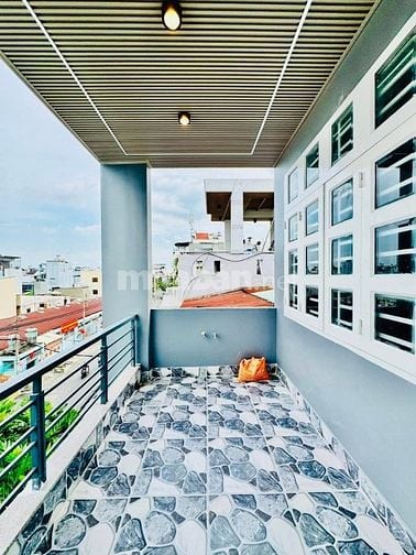 Nhà 4 x 13 đúc 1 trệt 3 lầu MẶT TIỀN đường số 4 phường 16 gò vấp 