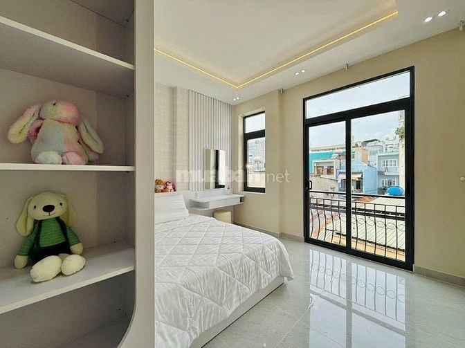 Tân Phú - Bán nhà 3 tầng 5PN - hẻm ô tô thông gần Đầm Sen - 6,9t