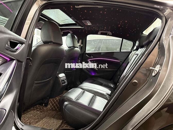 Mazda 6 2017 2.0 Premium - nhiều đồ chơi