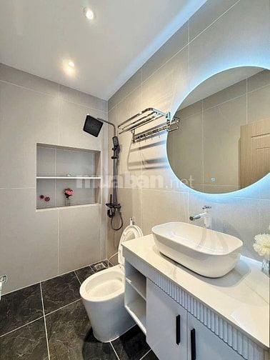 Tân Phú - Bán nhà 3 tầng 5PN - hẻm ô tô thông gần Đầm Sen - 6,9t