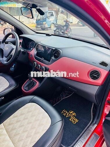 Huyndai i10 Hatchback AT 2018 (Xe Rất Mới)