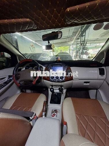 Toyota Innova 2008 J - 132000 km
