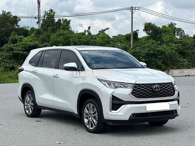 Bán gấp Innova Hybrid 2024 đk 5/25 Hiếm có khó tìm