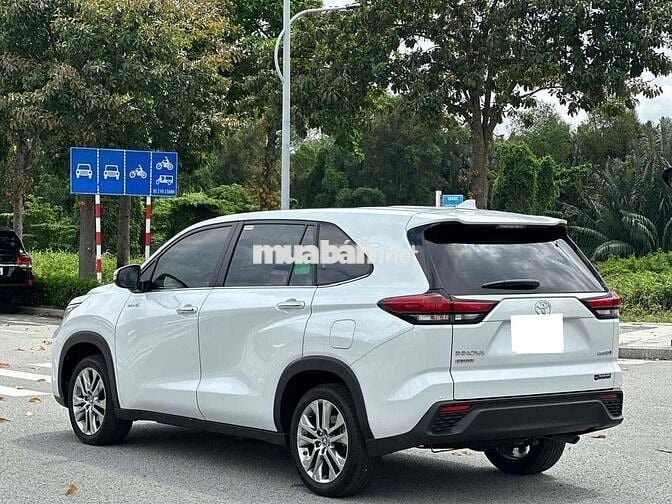 Bán gấp Innova Hybrid 2024 đk 5/25 Hiếm có khó tìm