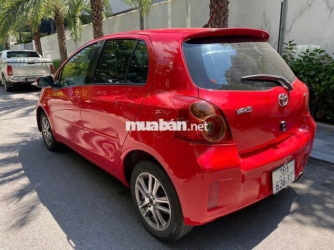 Toyota Yaris 2013 RS 1.5 AT - 20000 km