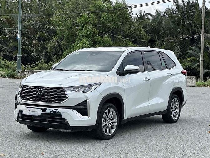 Toyota Innova Cross 2025 - 2000 km Siêu Lướt