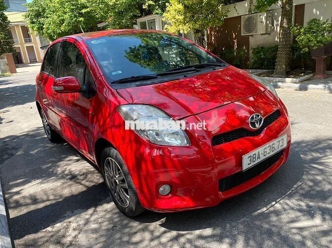Toyota Yaris 2013 RS 1.5 AT - 20000 km