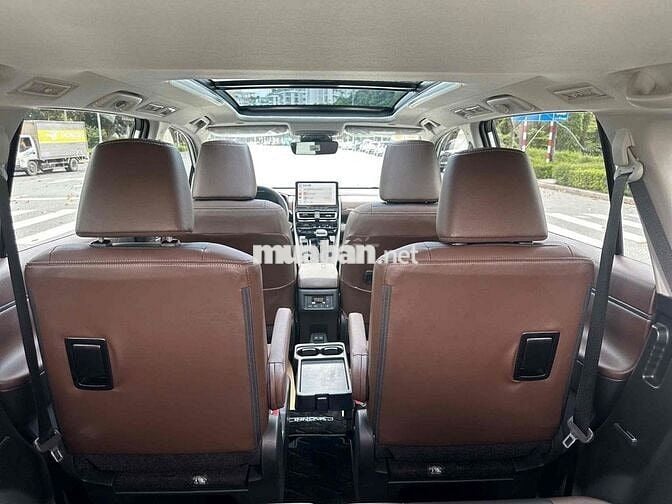 Bán gấp Innova Hybrid 2024 đk 5/25 Hiếm có khó tìm