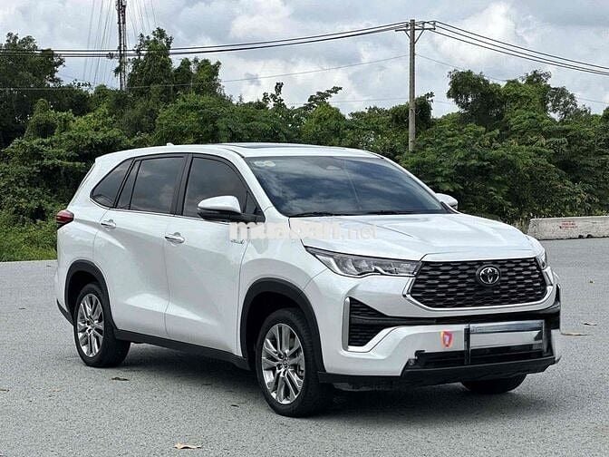 Toyota Innova Cross 2025 - 2000 km Siêu Lướt