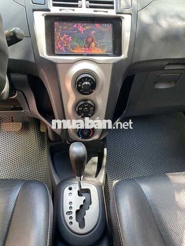 Toyota Yaris 2013 RS 1.5 AT - 20000 km