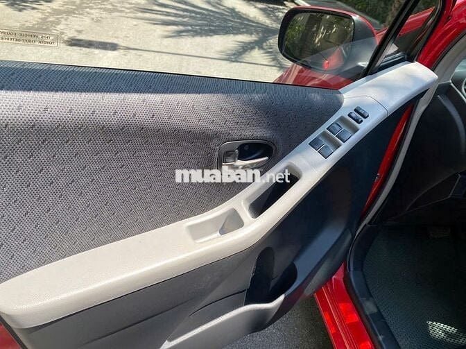 Toyota Yaris 2013 RS 1.5 AT - 20000 km