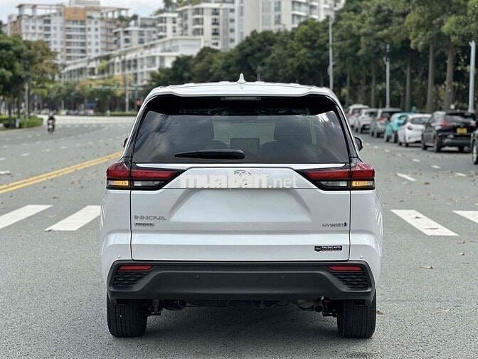 Toyota Innova Cross 2025 - 2000 km Siêu Lướt