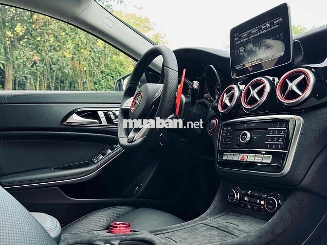 Mercedes CLA 250 4Matic 2018 chỉ 8XX đúng CHẤT