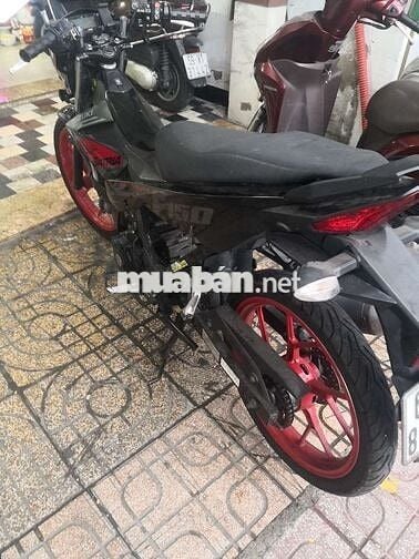 Satria 2022 màu đỏ đen