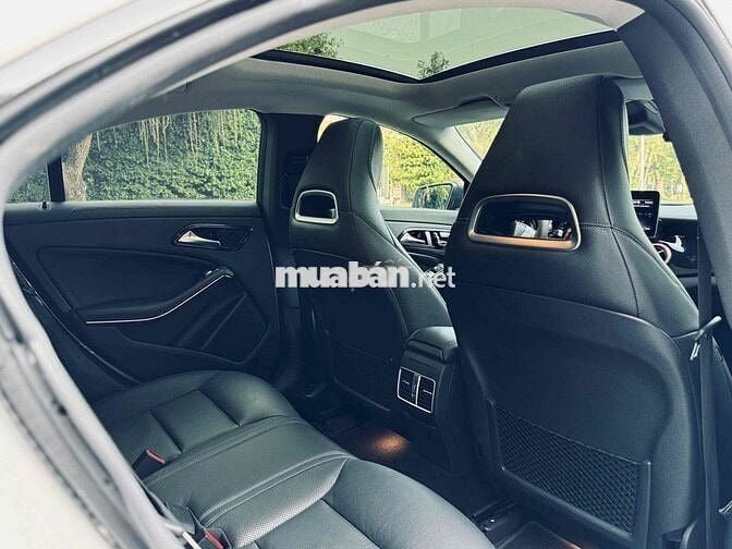 Mercedes CLA 250 4Matic 2018 chỉ 8XX đúng CHẤT