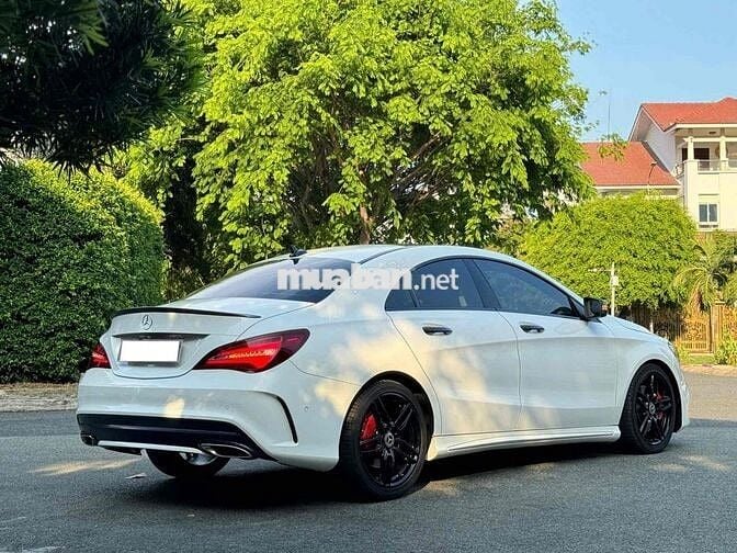 Mercedes CLA 250 4Matic 2018 chỉ 8XX đúng CHẤT