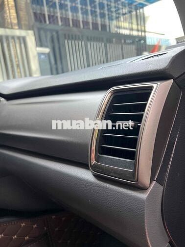 Ford Everest 2017 SỐ TỰ ĐỘNG MÁY DẦU CỰC MỚI
