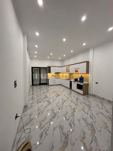 SIÊU PHẨM THƯỢNG THANH -MỚI TINH 75Mx5T - THANG MÁY- 2 THOÁNG NỞ HẬU 