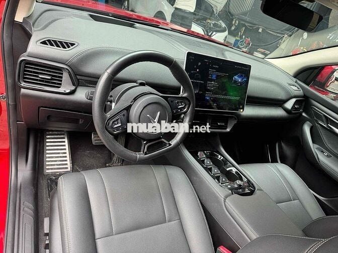 VinFast VF8 SDI Đỏ 2023 Eco - 49000 km