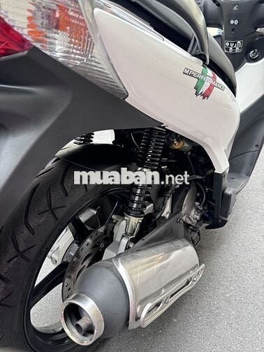 CẦN BÁN XE SH-150i Nhập Ý - 2 đĩa trắng đen .