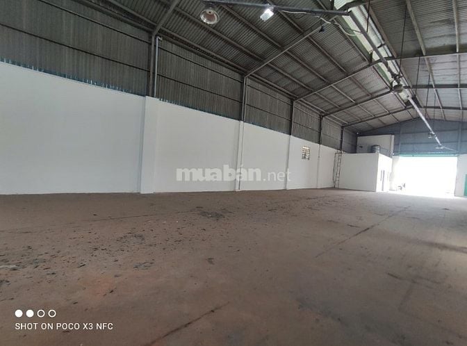 Cho thuê kho 1000m2 gần đường Hoàng Hữu Nam, phường Long Thạnh Mỹ, Q.9