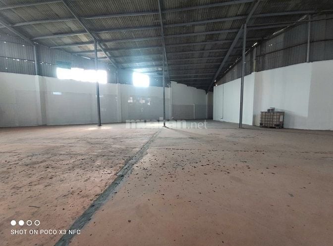 Cho thuê kho 1000m2 gần đường Hoàng Hữu Nam, phường Long Thạnh Mỹ, Q.9
