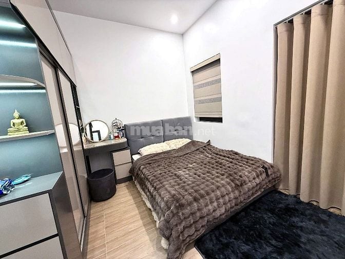 Bán gấp nhà  đường Trần Bá Giao, gần sông Vàm Thuật, giá 1tỷ860