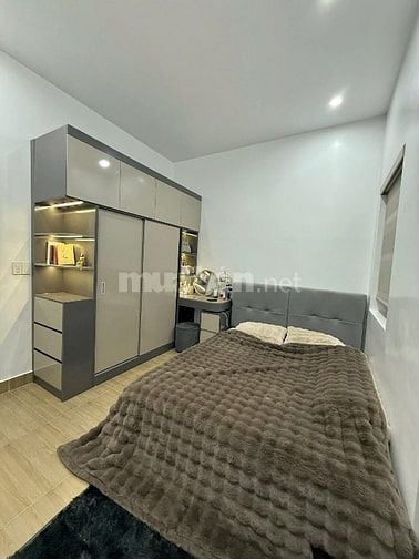 Bán gấp nhà  đường Trần Bá Giao, gần sông Vàm Thuật, giá 1tỷ860