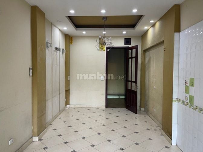 Cho thuê nhà mặt phố Lê Đại Hành