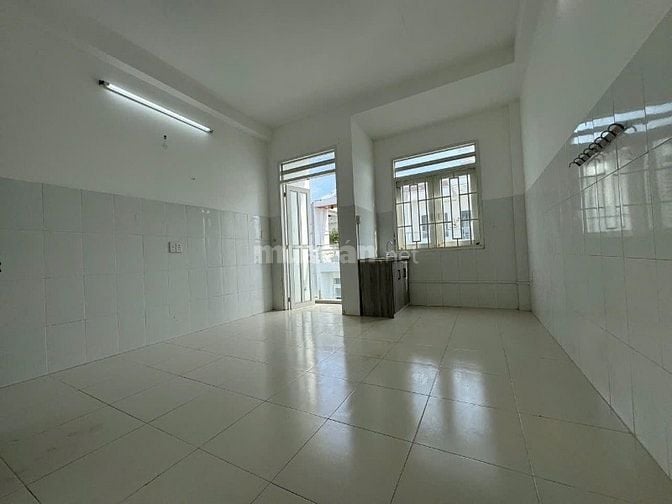 CHo thuê nhà Nguyên Căn 7PN 7wc riêng biệt cho làm CHDV Q Tân Phú HCM