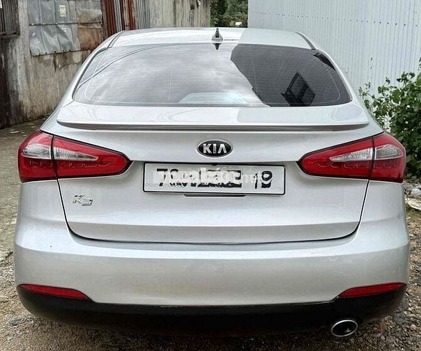 Kia K3 2015 số sàn bản đủ