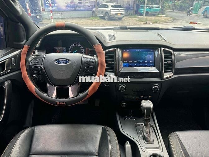Ford Ranger 2018 Wildtrak 2.0L 4x2 AT - 900000 km