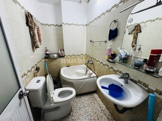 Cho thuê nhà mặt tiền Trần Văn Kiểu, P10, Q6, 20 triệu 