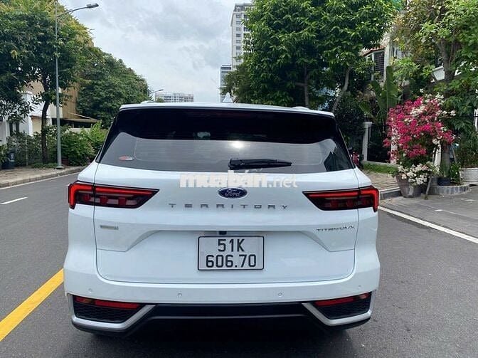 Gia đình đổi 7 chổ cần bán lại xe Ford Territory