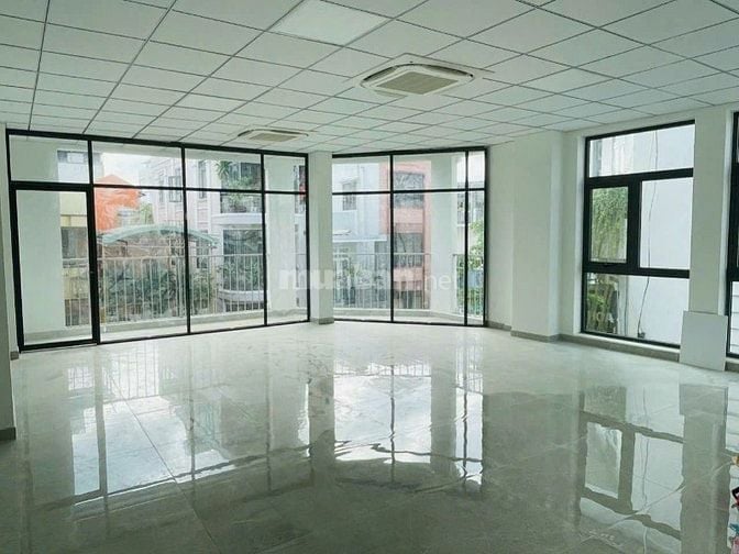TOÀ NHÀ GÓC 2 MẶT TIỀN TRUNG TÂM QUẬN 1 - 38 TRẦN QUANG KHẢI